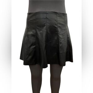 House of Harlow Vegan Leather Black Panel Flare Size L Mini Skirt.